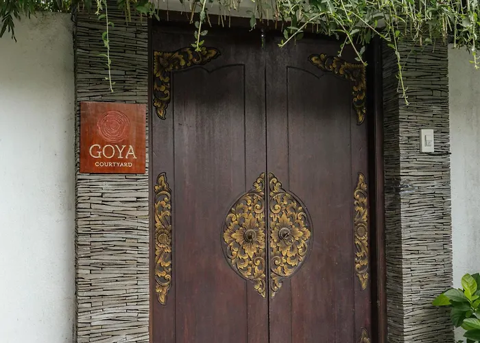 Goya Courtyard 3*